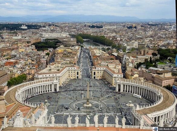 Vista da cúpula da Basílica de São Pedro no Vaticano