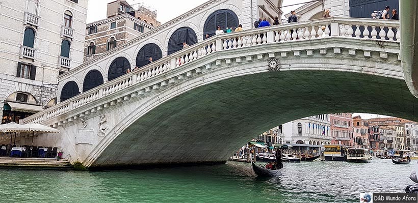 Ponte Rialto em Veneza