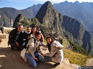 Machu Picchu com amigos