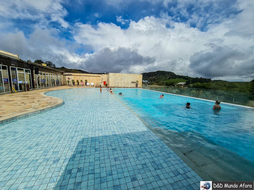 Piscina de borda infinita