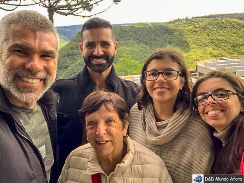 Nós e os meninos do Viagens Cinematográficas - Foto by Fábio