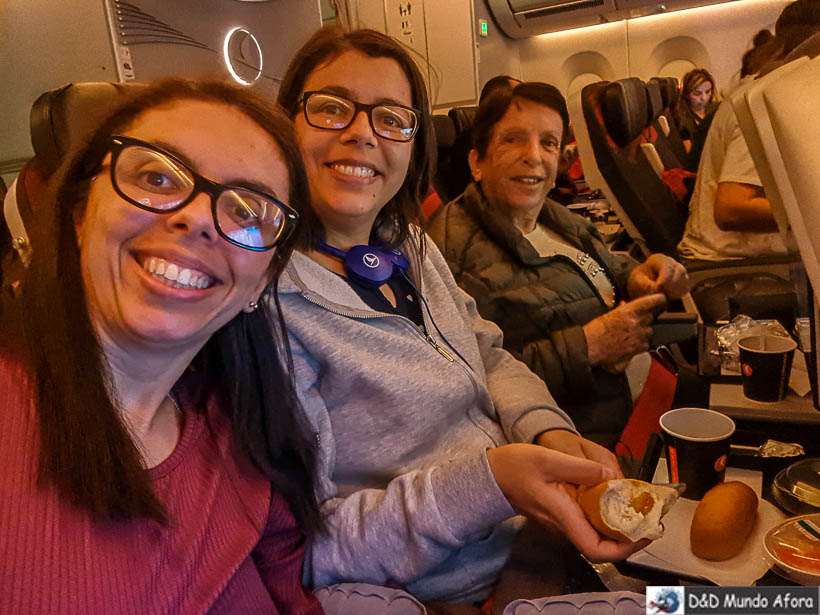 No avião, indo para Istambul, nossa primeira conexão