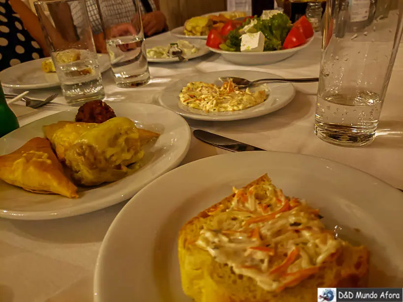 Jantar no Restaurante Kalokerinos