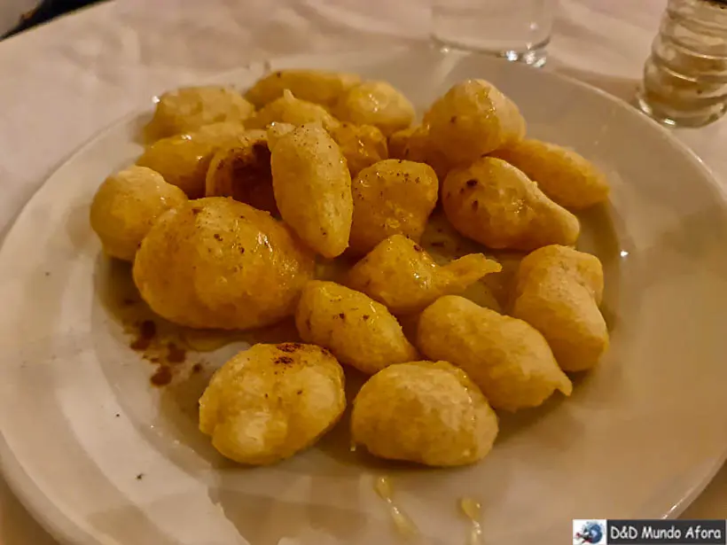 Jantar no Restaurante Kalokerinos 