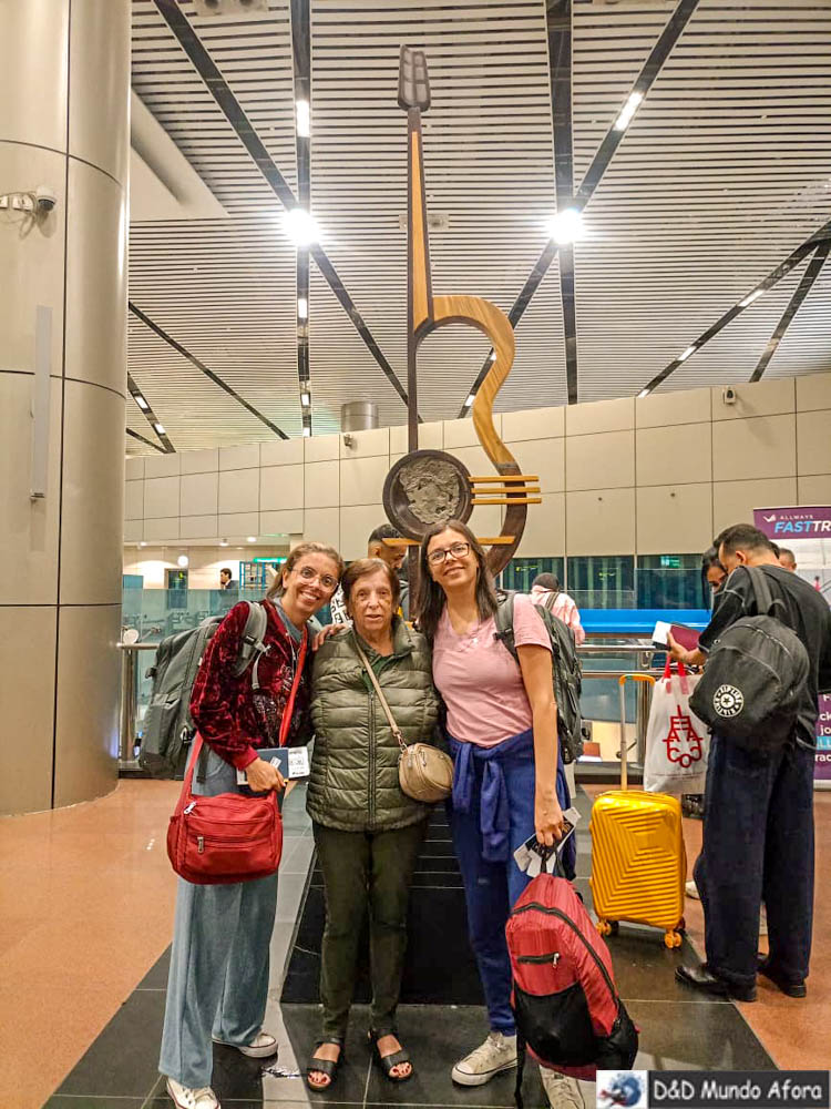 Aeroporto do Cairo, indo embora para Madrid